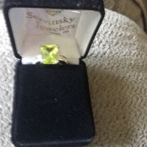 Size 6 ring peridot